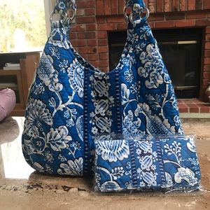 HOLD!!!🥰Vera Bradley Blue Wallet and Purse Set